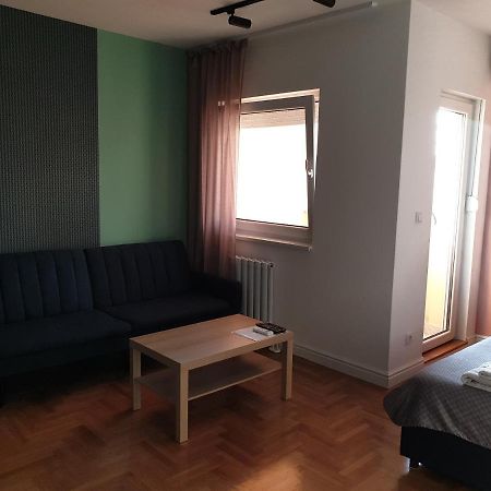 Tito Lägenhet Belgrad Exteriör bild