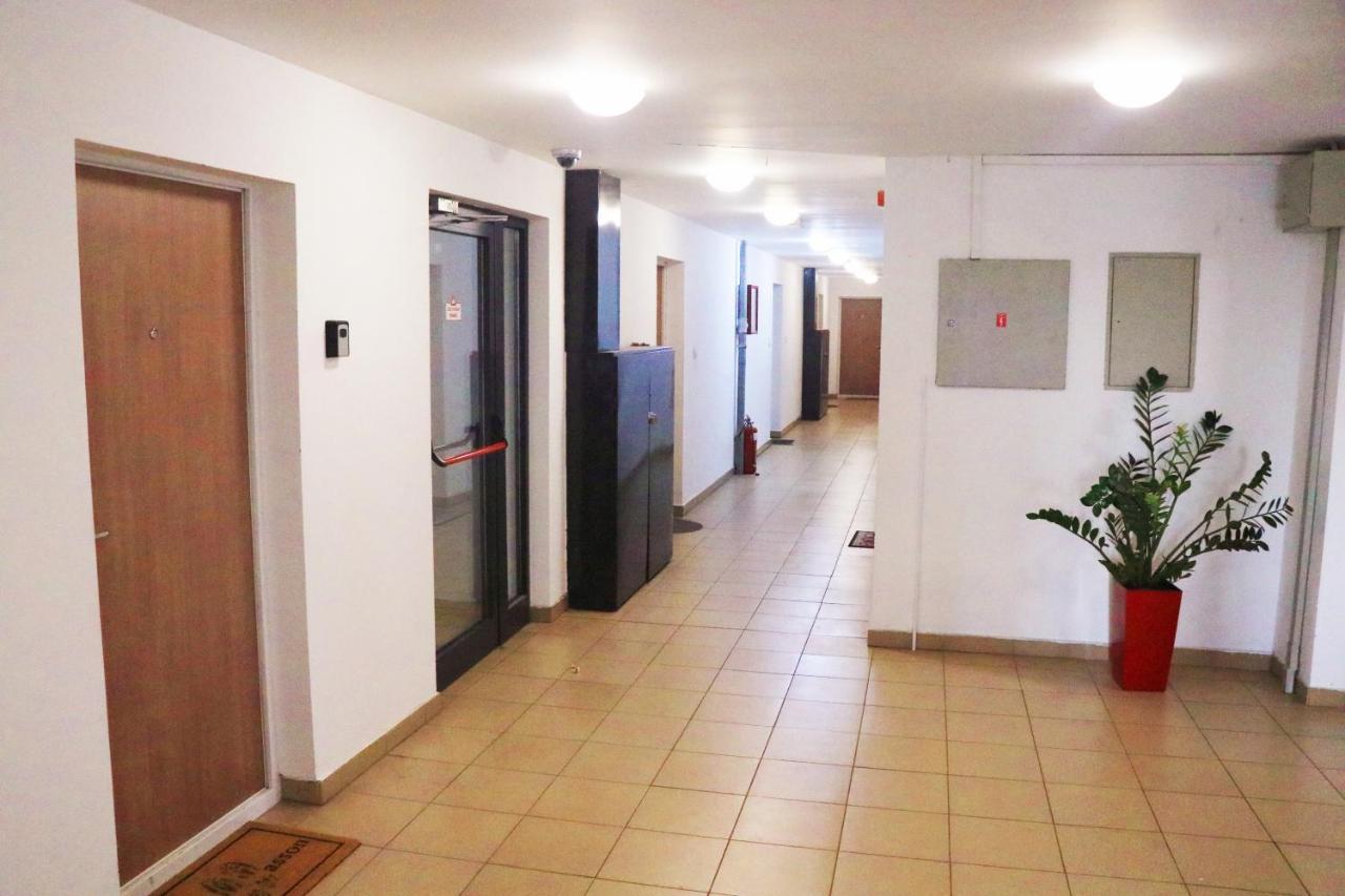 Tito Lägenhet Belgrad Exteriör bild